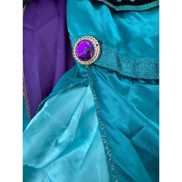 Disney Frozen Anna Costume with attached cape - Picture 4 of 8